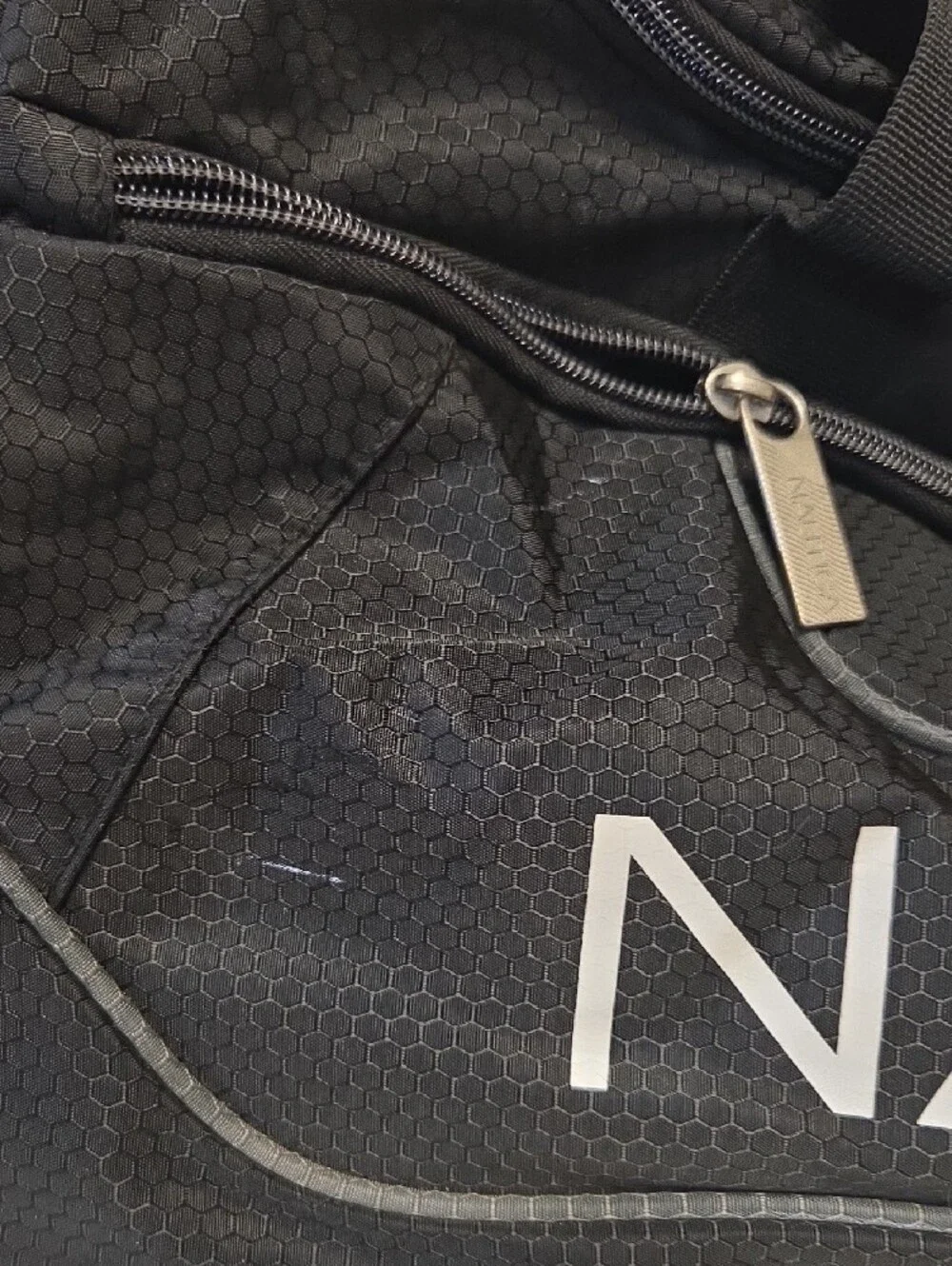 Nautica sleek black